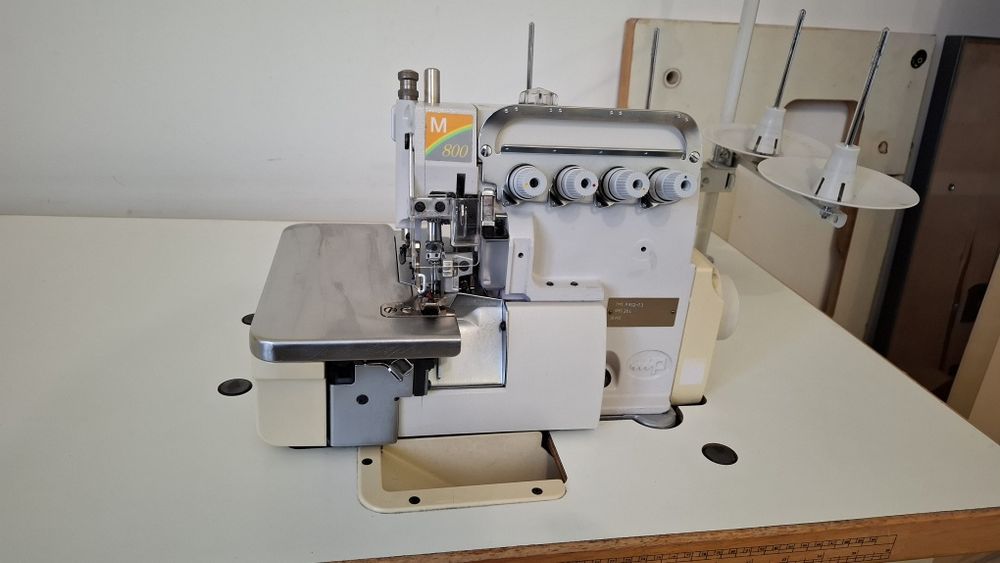 Швейна машина зігзаг Juki LZ-2284NU-7. Прямострочки, оверлоки Siruba