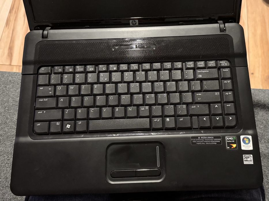 Laptop HP Compaq 6735s - na części
