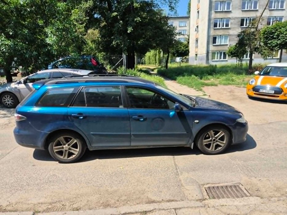 Samochód MAZDA 6