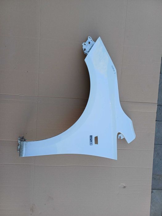 błotnik lewy opel cors e rok 2014-19