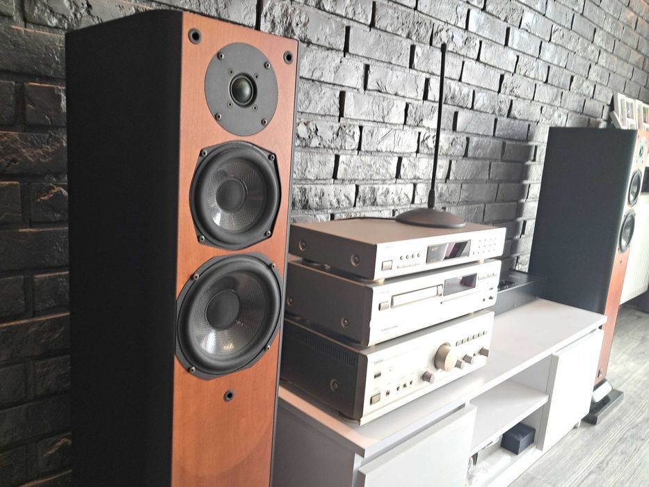 Wieża Denon HiFi Denon PMA 725R Denon DCD 1015 Denon TU 425RD 2x pilot uszkodzony CD i potencjometr wzmacniacza