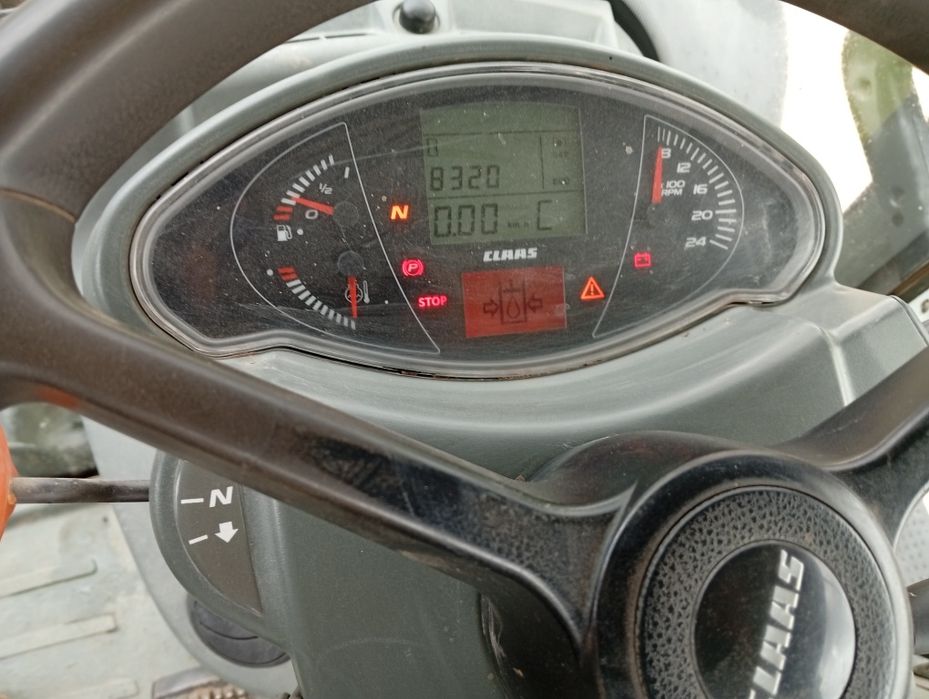 Ciągniki Claas arion 640