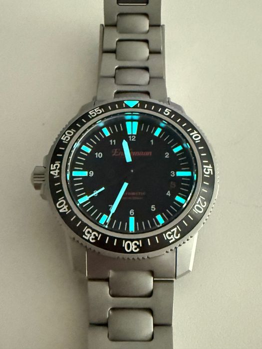 Englemaan Vanguard zegarek jak Sinn toolwatch