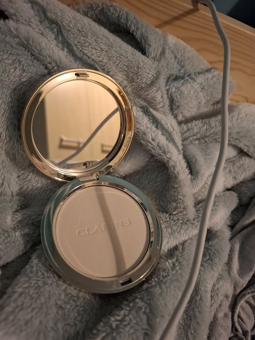 puder clarins  ever matte compact powder 01  very light