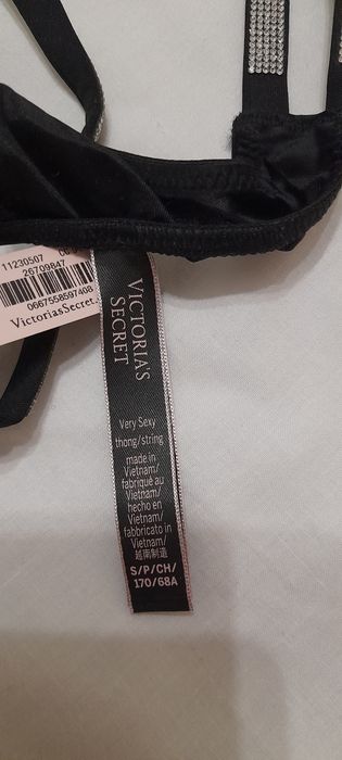 Комплект нижнего белья Victoria's Secret новый