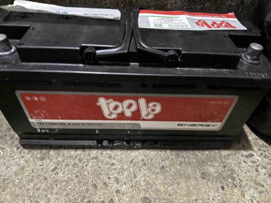 Акумлятор 110 в чудовому стані