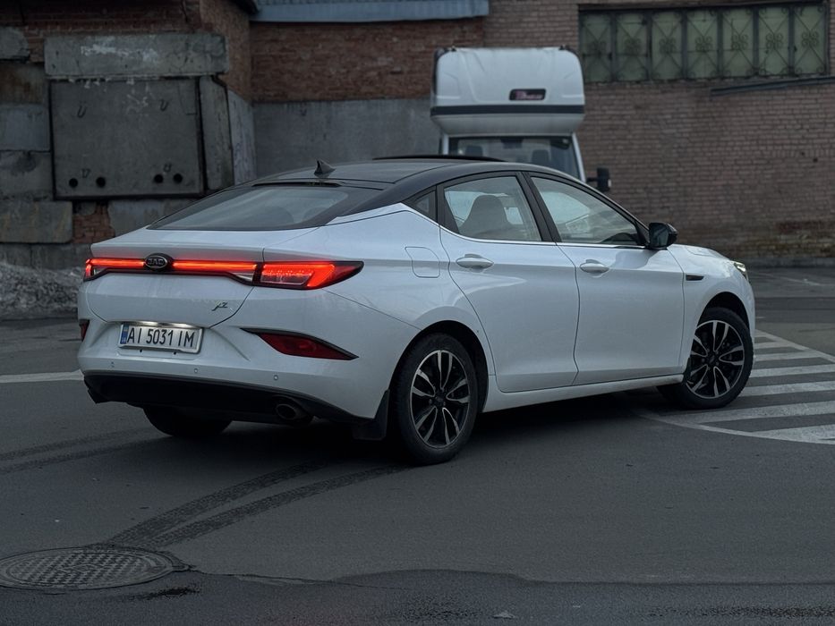 Jac J7 2021 газ/бензин