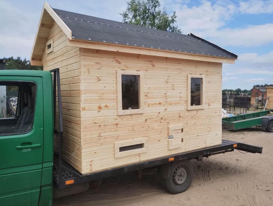 Gołębnik na rusztach solidny