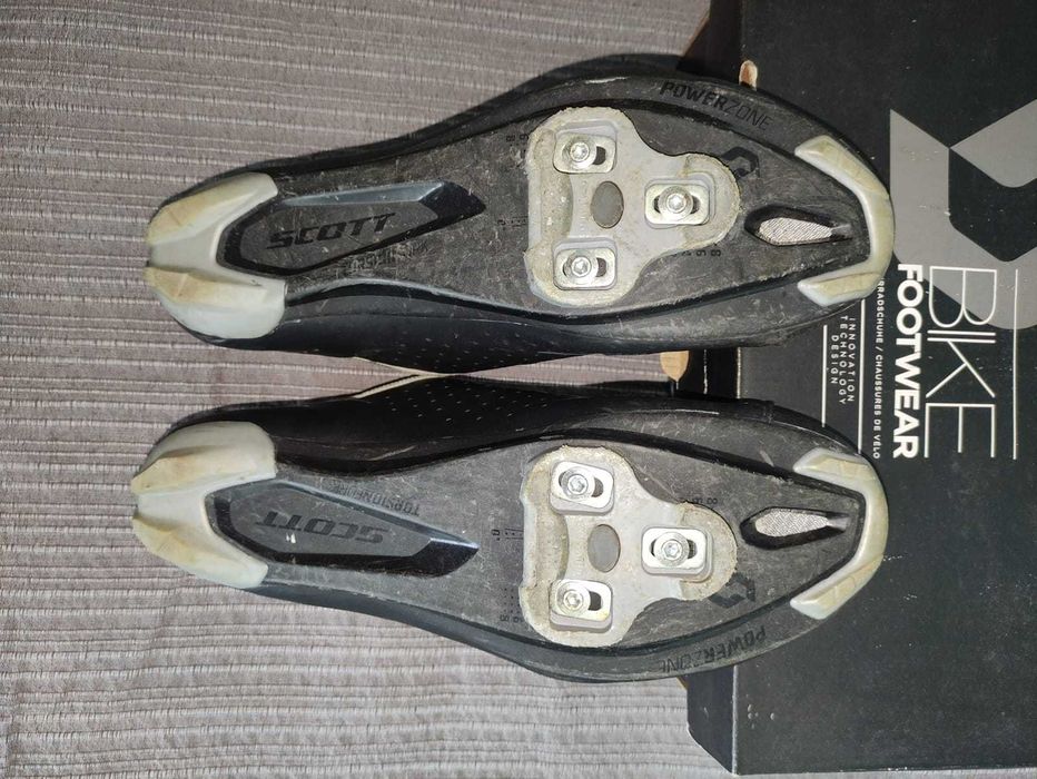 Sapatos de ciclismo de estrada - Tamanho 43