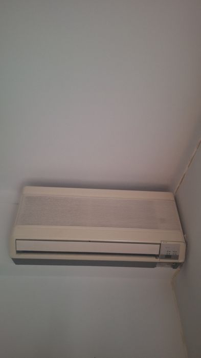 3 aparelhos Ar condicionado