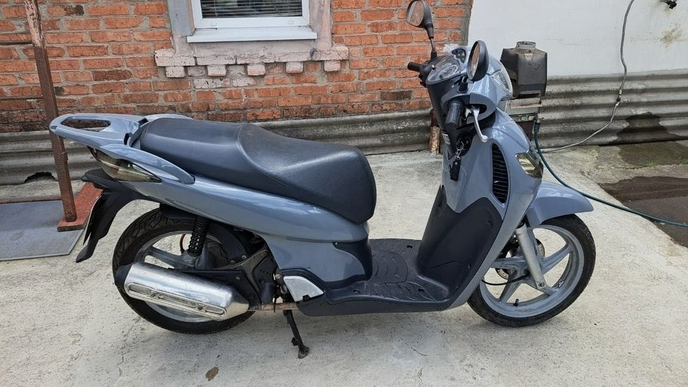 Скутер  Honda SH 150
