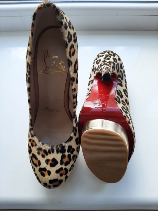 Туфли Лабутены 37 размер 180 гривен