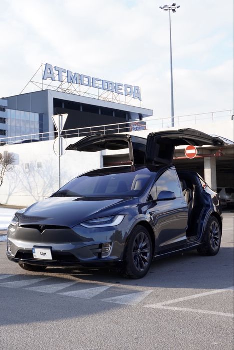Tesla model X 2019
