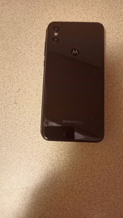 Sprzedam Motorolę one zadbaną 4/64gb