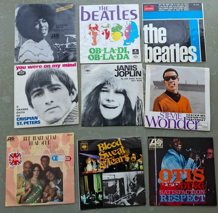 Vários discos de vinil single