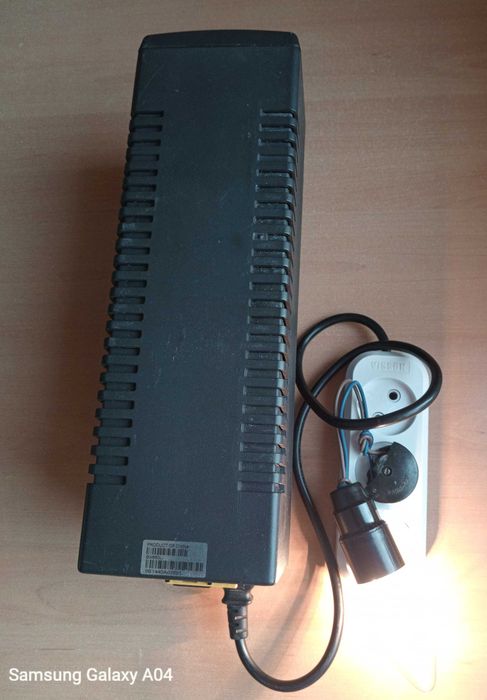 Джерело безперебійного живлення