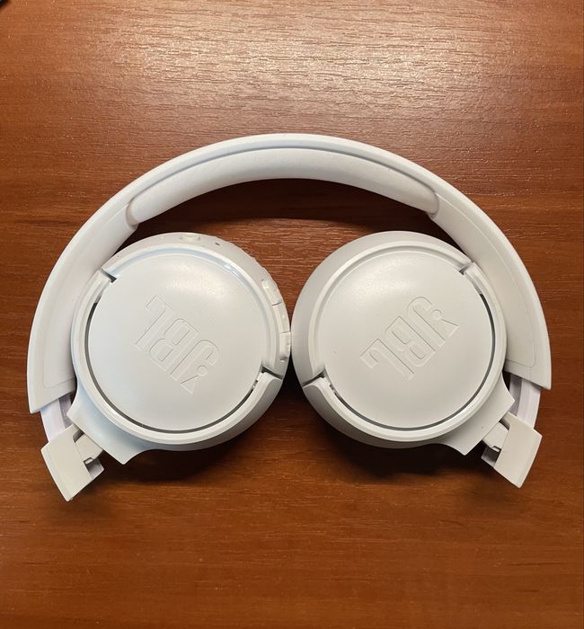 Наушники JBL беспроводные