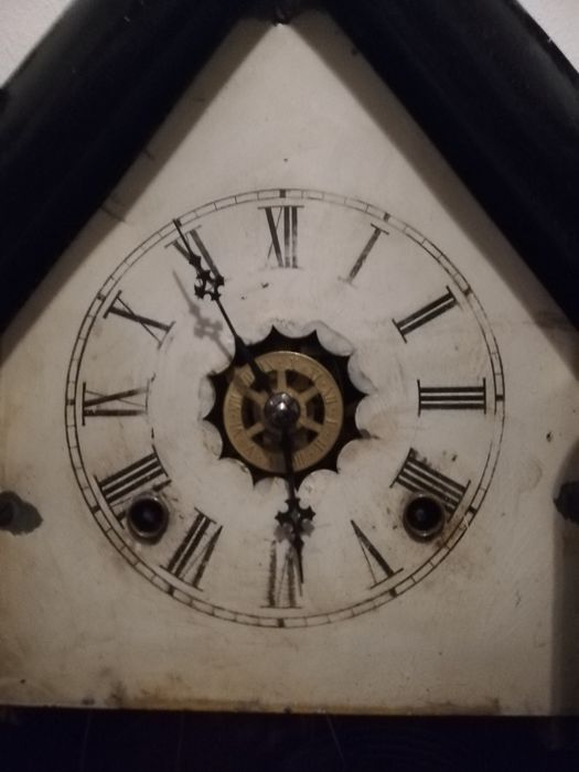 Relógio antigo capela