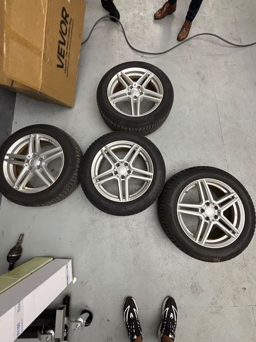 Jantes Aro 18 5x112 + Pneus Continental de Inverno