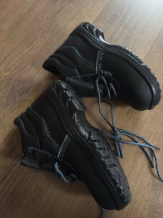 Buty robocze z noskiem