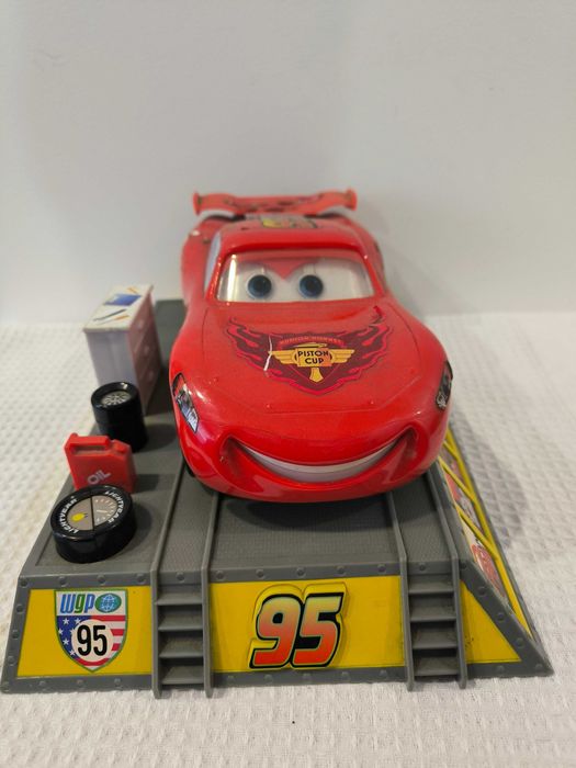 Brinquedo Faísca Mcqueen