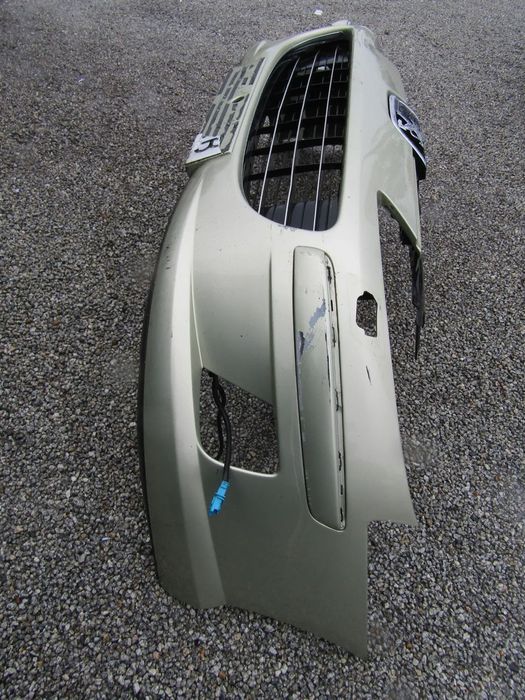 Para-choques Peugeot 407 ano 2005  (ver descrição)