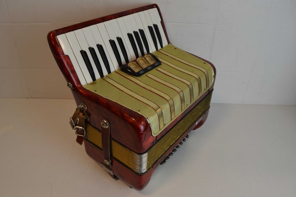Cordeao Hohner Concerto I 2 Voz 48 Baixos. N 383