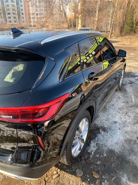 Infinity Qx50 кросовер