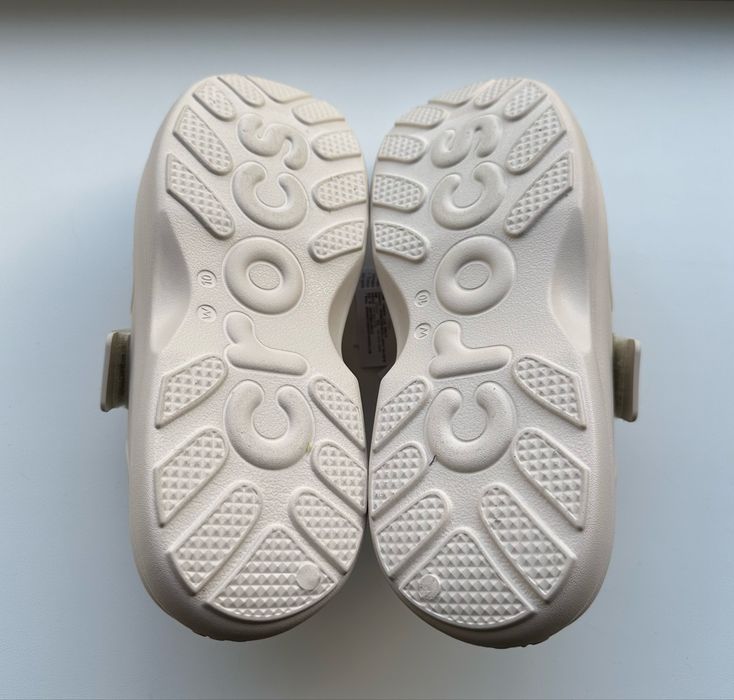 Crocs Soho Two Strap Sandal бежеві жіночі сандалі 41 розмір нові