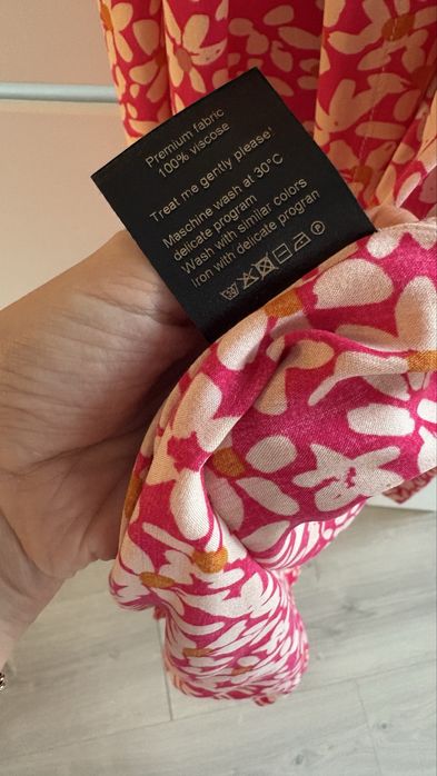 Kopertowa Sukienka Le collet w kwiaty r.S