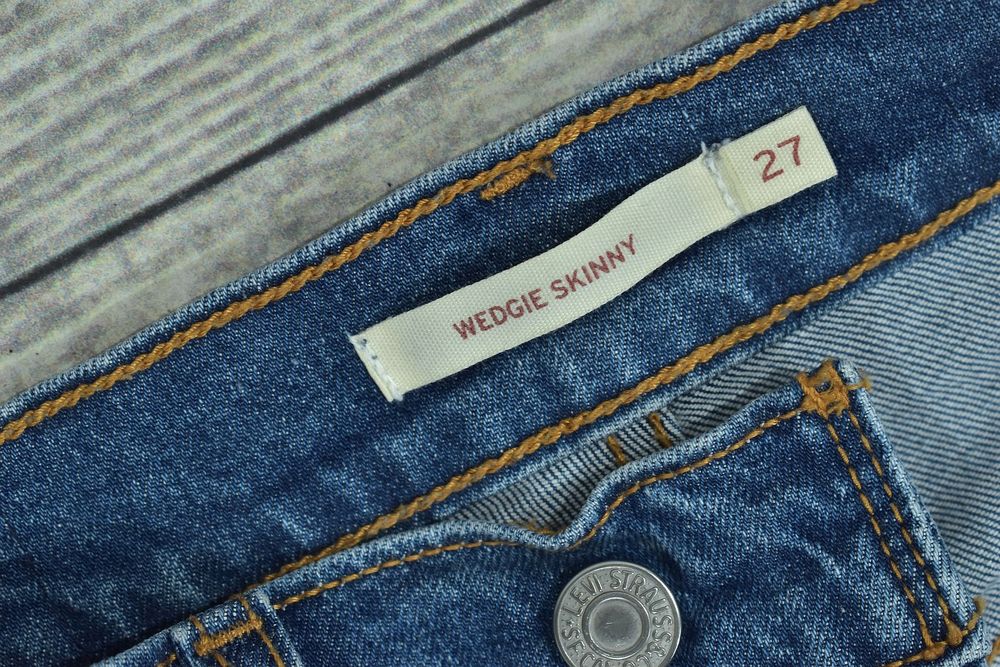 Levis Wedgie Skinny Spodnie Damskie Jeansy W27