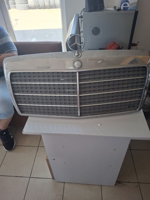 Решітка мід радіатор mercedes w 124