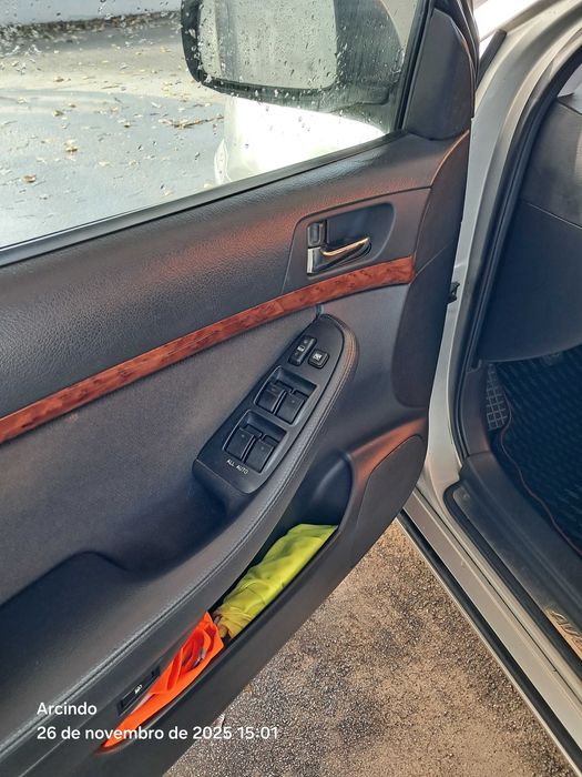 Toyota em excelente estado