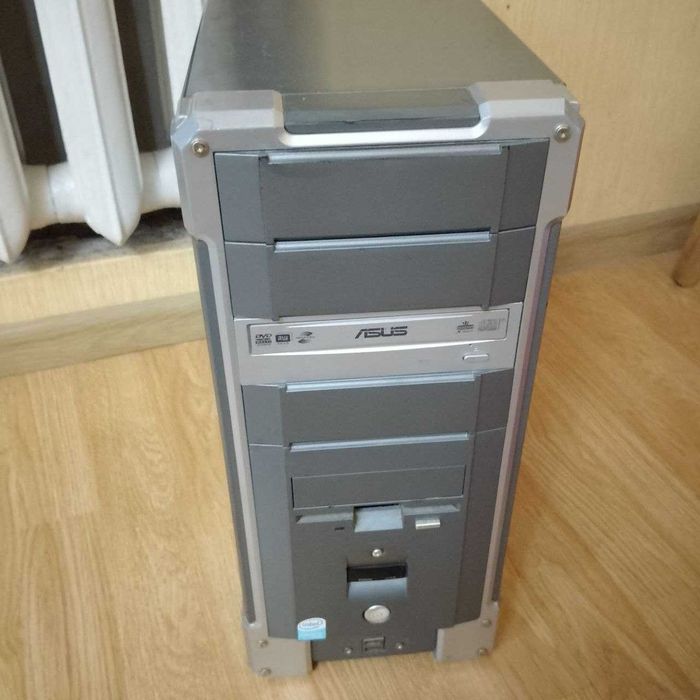 Стационарный компьютер для офисных задач.