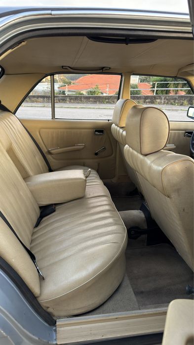 Mercedes Benz 240D