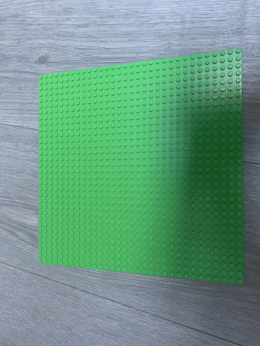 bases lego 32x32 cada um 7€