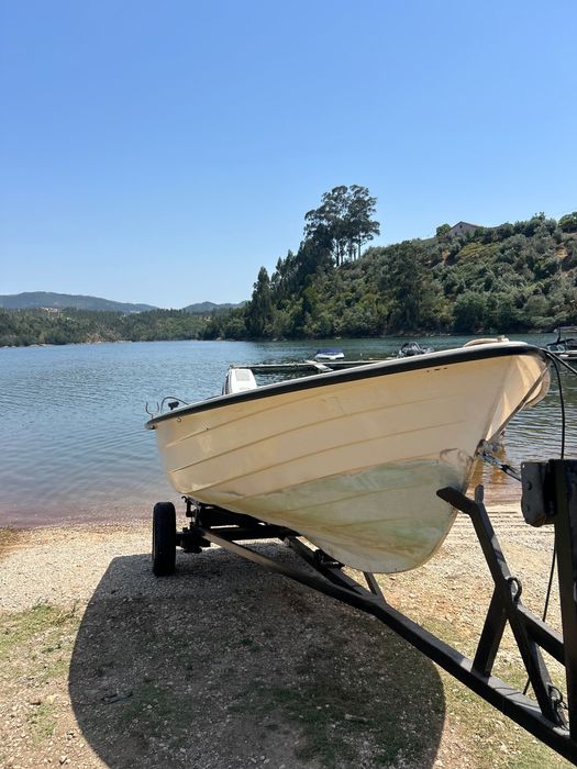 Barco Riamar 400 + Motor Honda 15 CV + Reboque