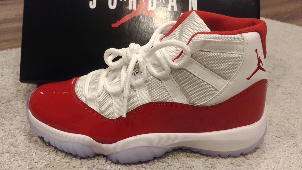 Air Jordan 11 Retro Cherry roz. 42