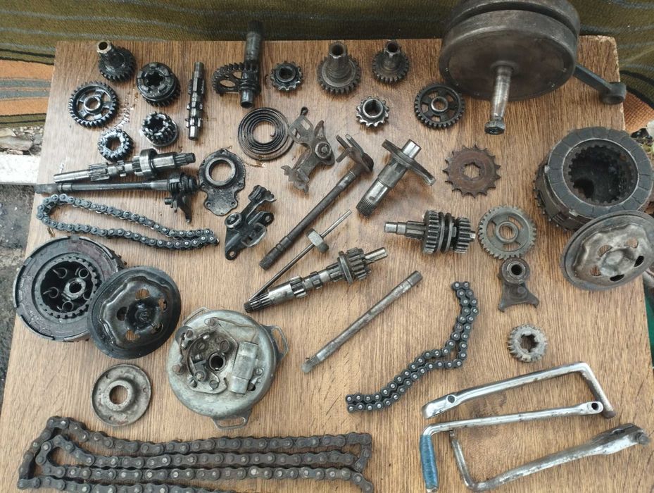 Сідло до мотоцикла   М 1 М.  ( запч.  Ковровец ) (М 104 )