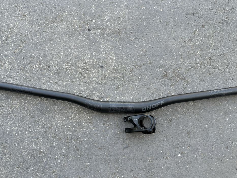 Guiador Onoff S9 Carbon Handlebar + Onoff S9 CNC Stem