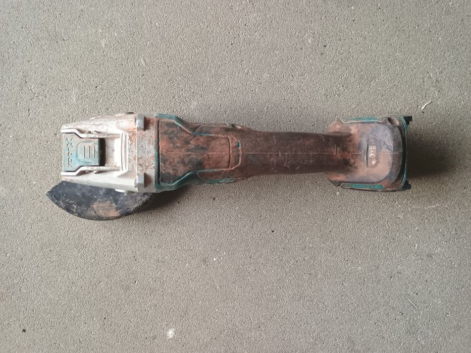 Szlifierka akumulatorowa Makita DGA 520  X-LOCK z hamulcem 18 V
