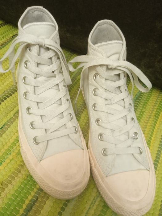 Кросівки Converse на шнурках