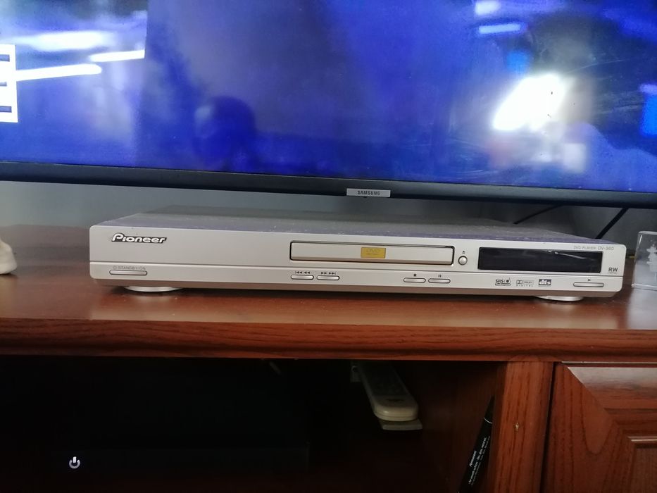 Kino domowe Pioneer plus pięć głośników