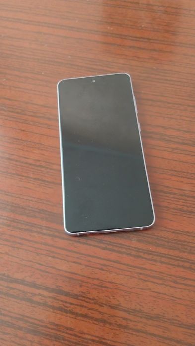 Продам робочий телефон Samsung s21 FE