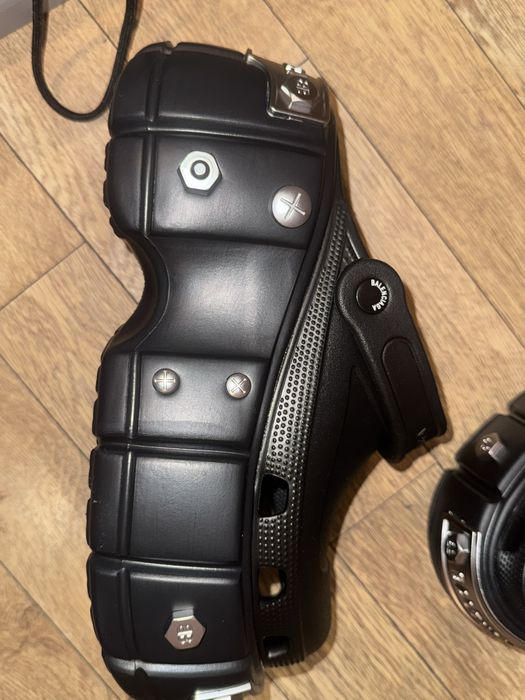 Баленсиага кроксы