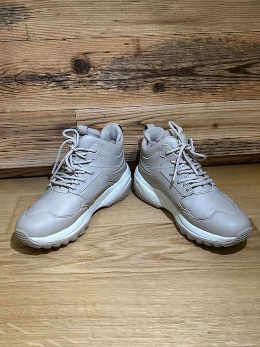 Черевики зимойві вологостійкі  Fila оригінал бежевий колір розмір 38