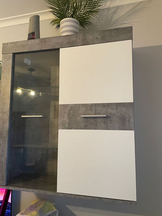 Movél de Sala e prateleiras, como novo