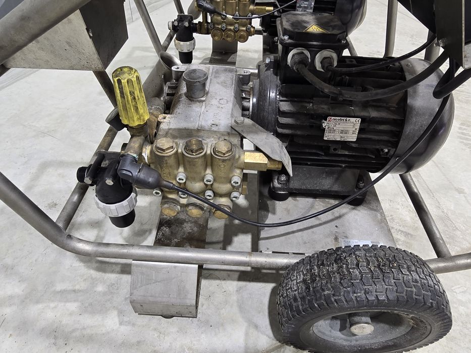 Myjka Karcher hd 25/15-4 Cage  2016 R. 2019 R 2 sztuki