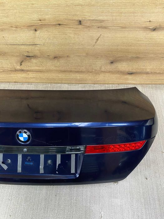 klapa/kufer tylny bmw 7/e65