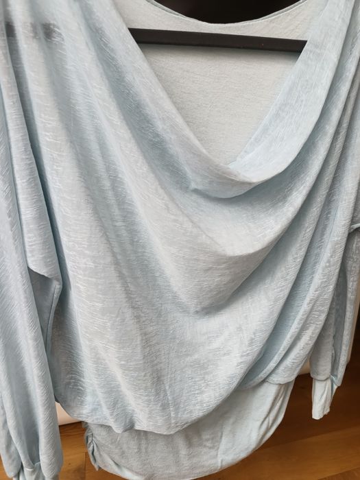 Błękitna włoska bluzka woda M